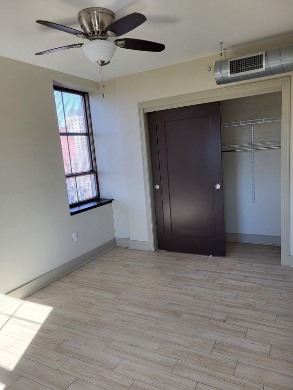 603 W Main St - Photo 5 of 25