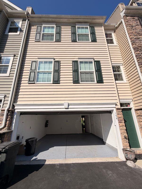 154 Moorehead Ave - Photo 2 of 28