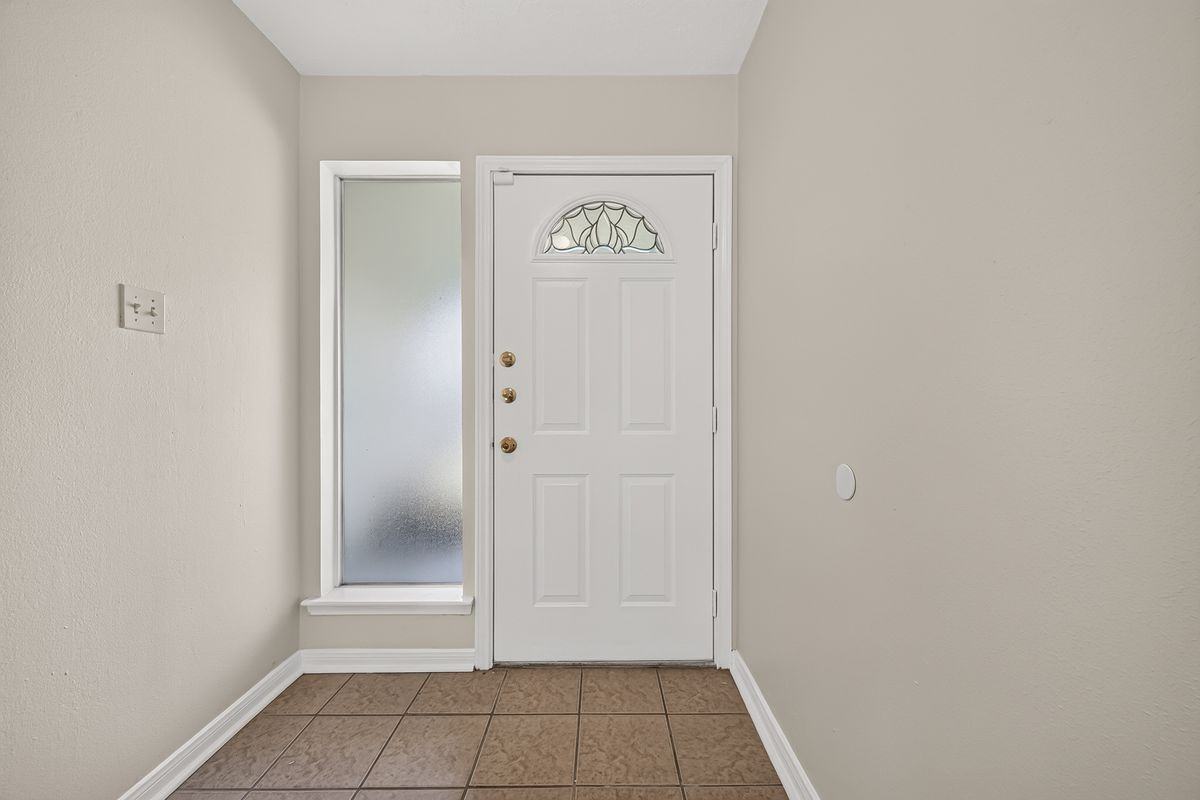9850 Sagebud Ln - Photo 2 of 18