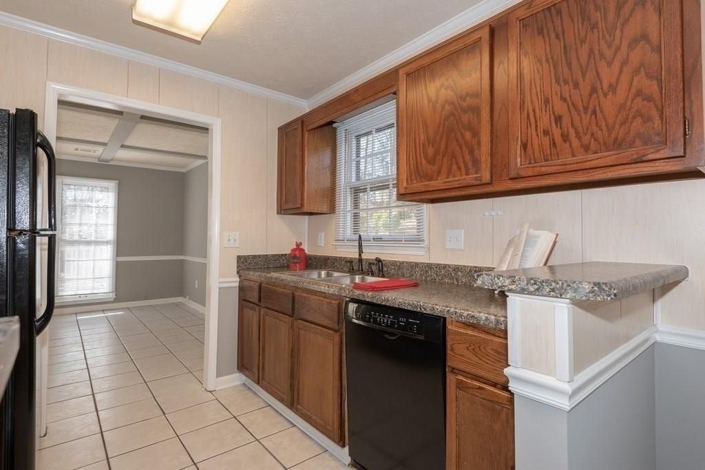 2769 New South Dr - Photo 4 of 18