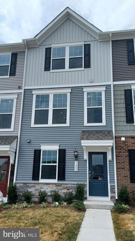 182 Coolidge Ave