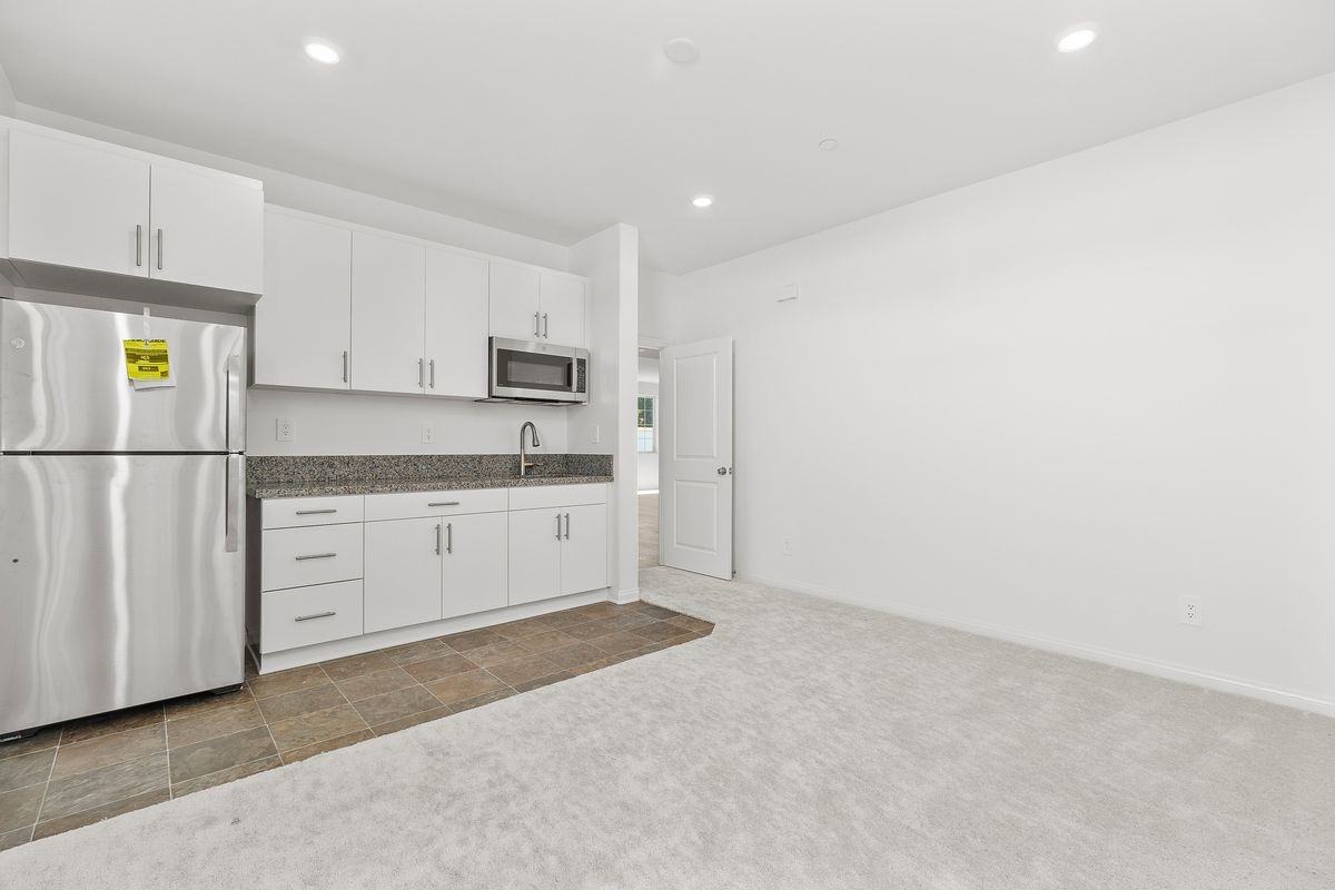 1758 Ace St - Photo 2 of 11