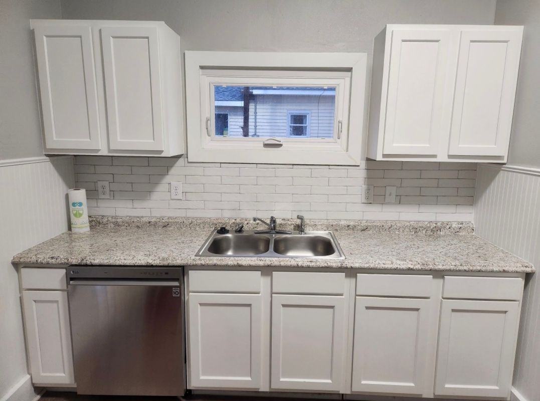639 W Morgan St - Photo 3 of 23