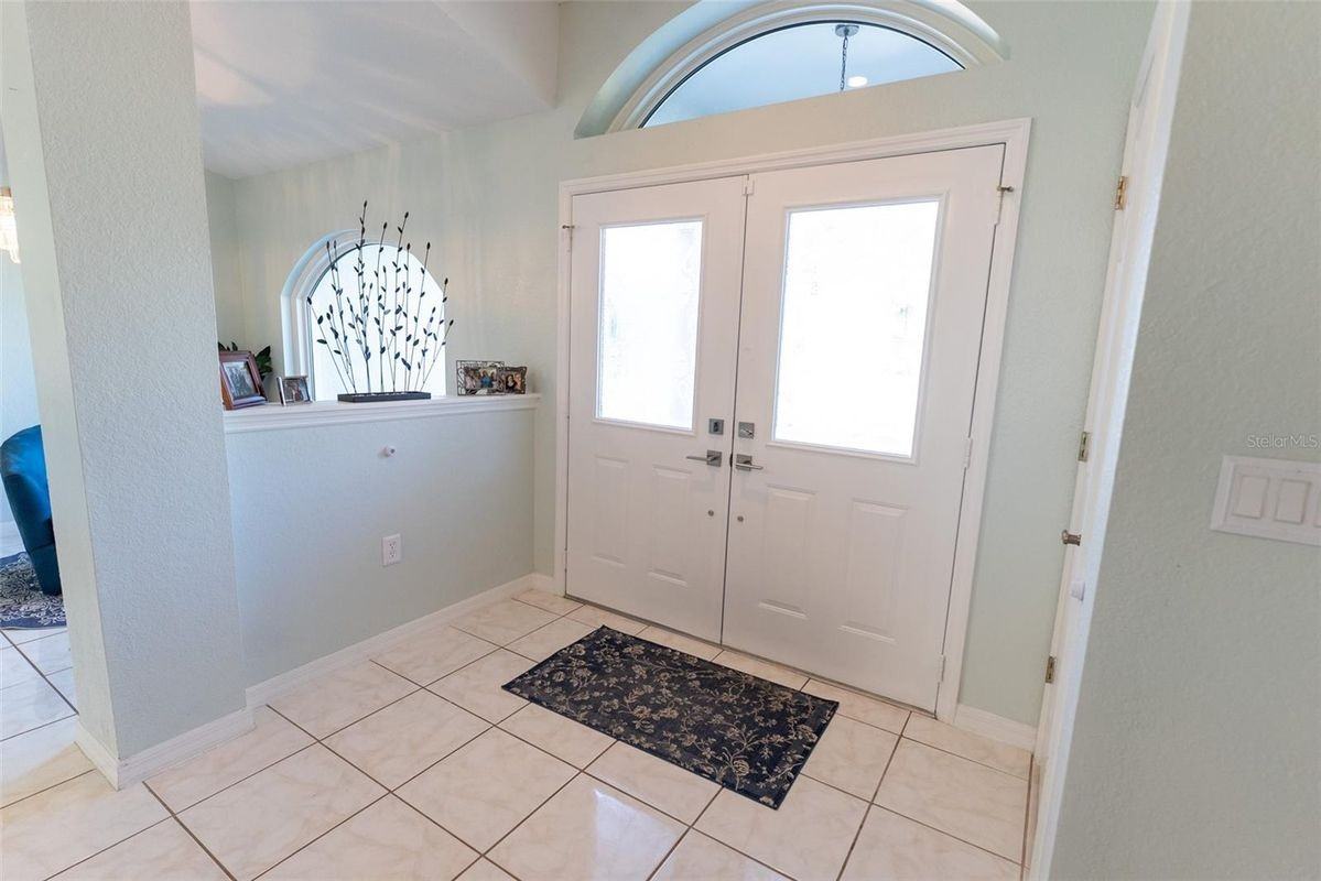 1088 Sw 32nd Ln - Photo 3 of 3
