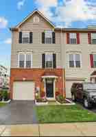 featured image of 5825 Rochefort St