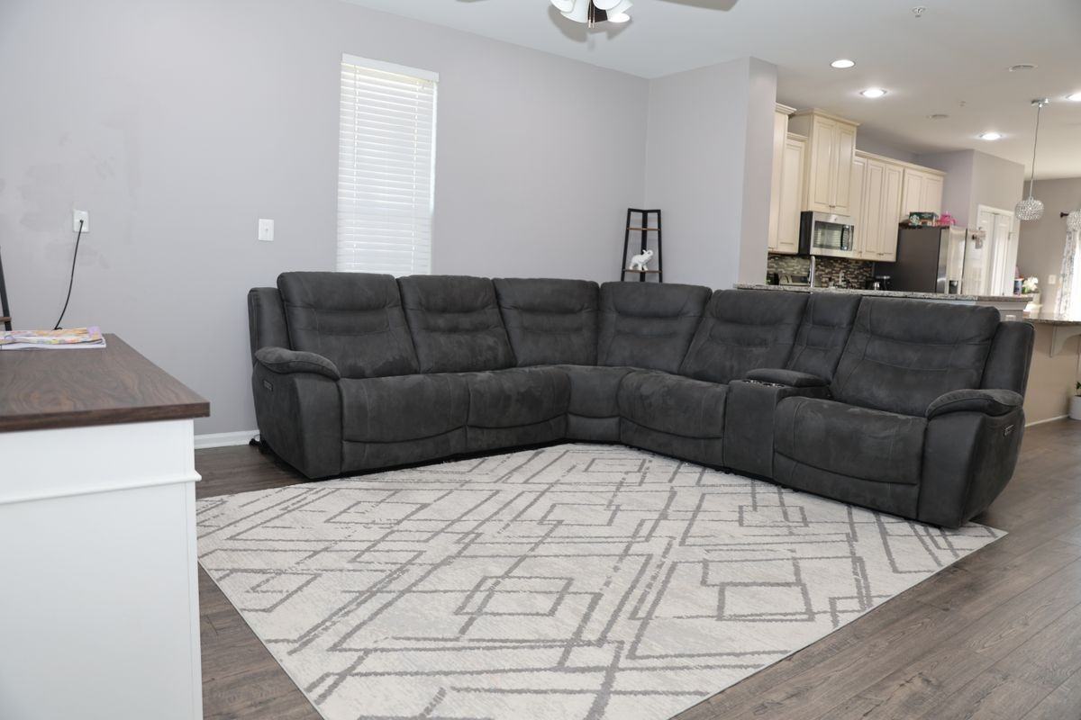 5825 Rochefort St - Photo 2 of 38