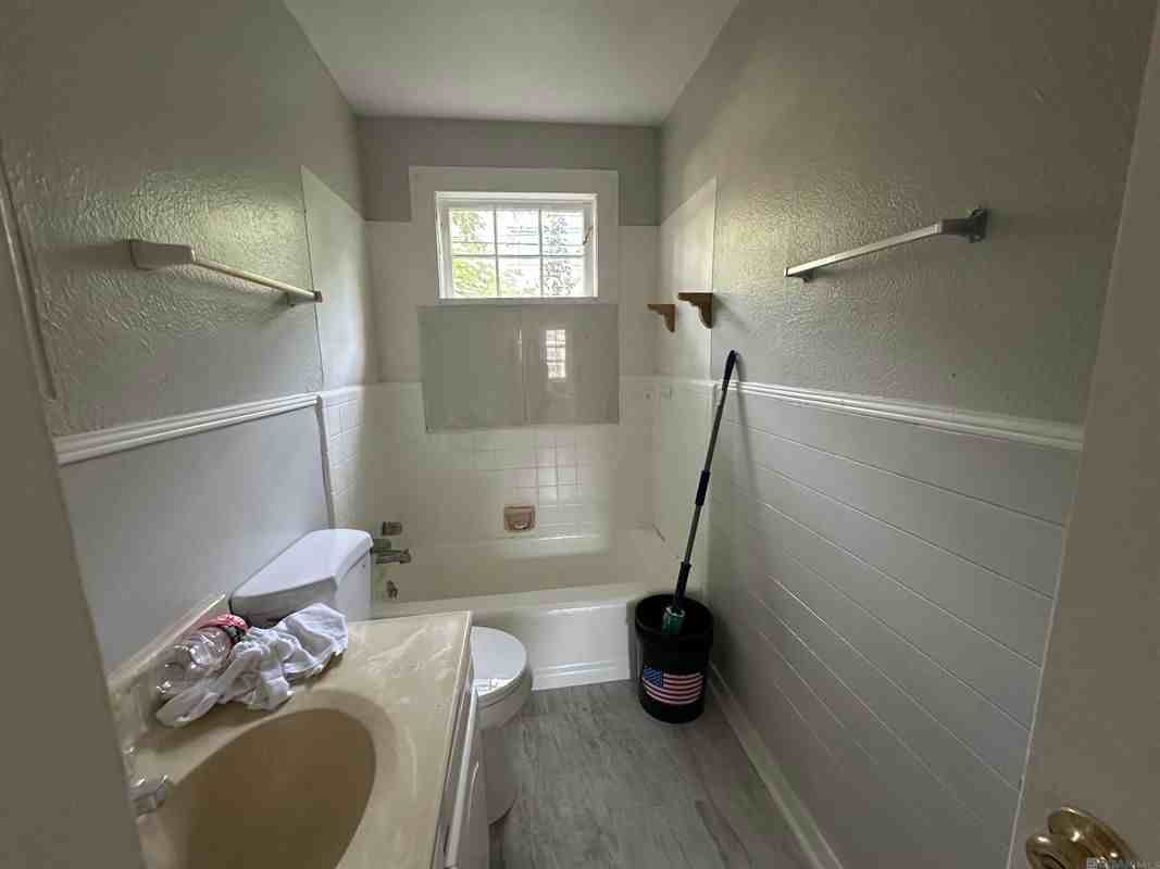 3348 Wyoming St - Photo 4 of 9