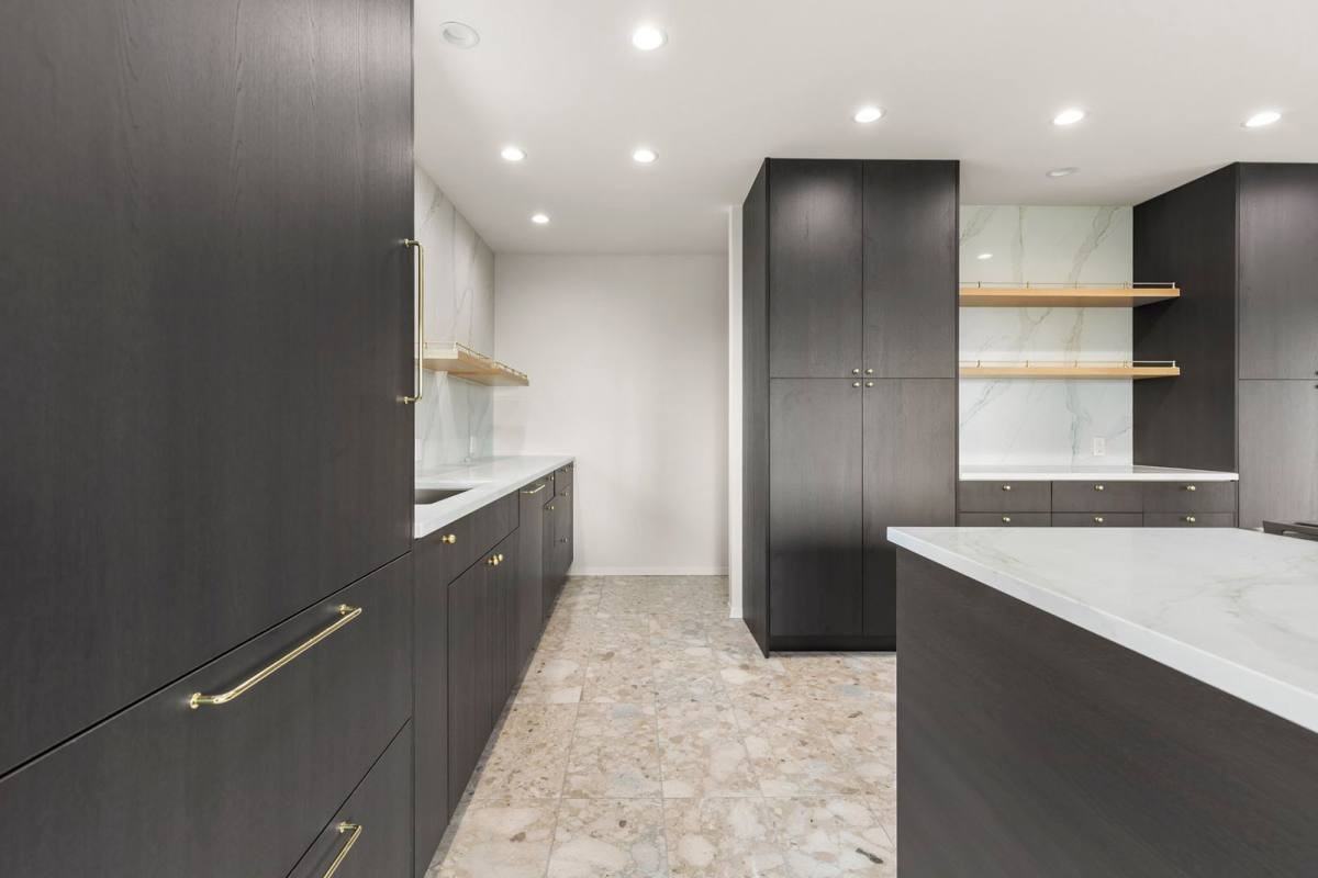1425 Nw 122nd Ave - Photo 5 of 10