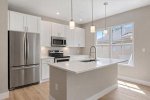 featured image of 298 Main St #2G