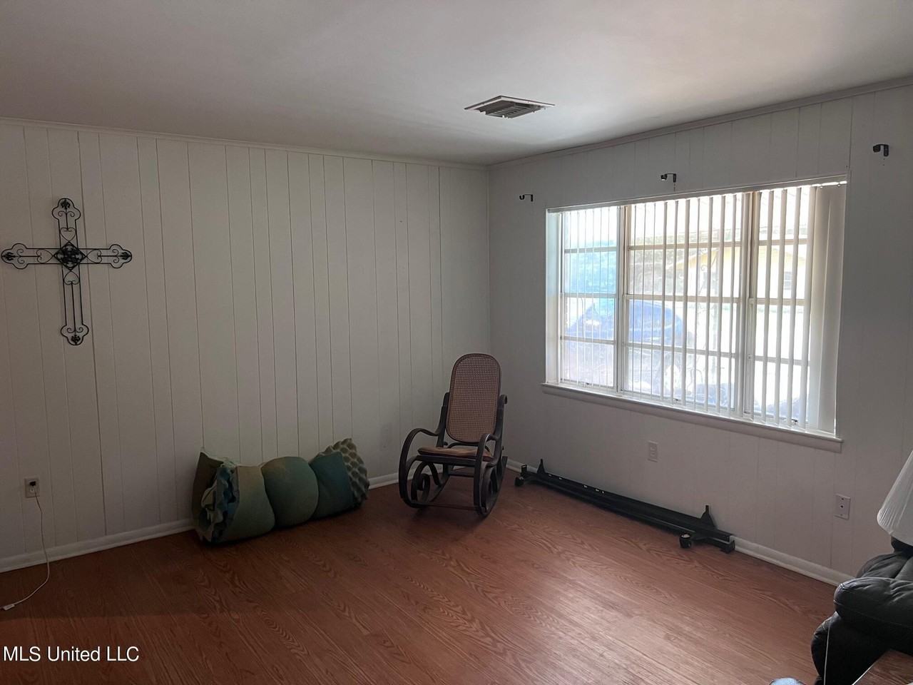 2215 Odonnell Blvd - Photo 2 of 12