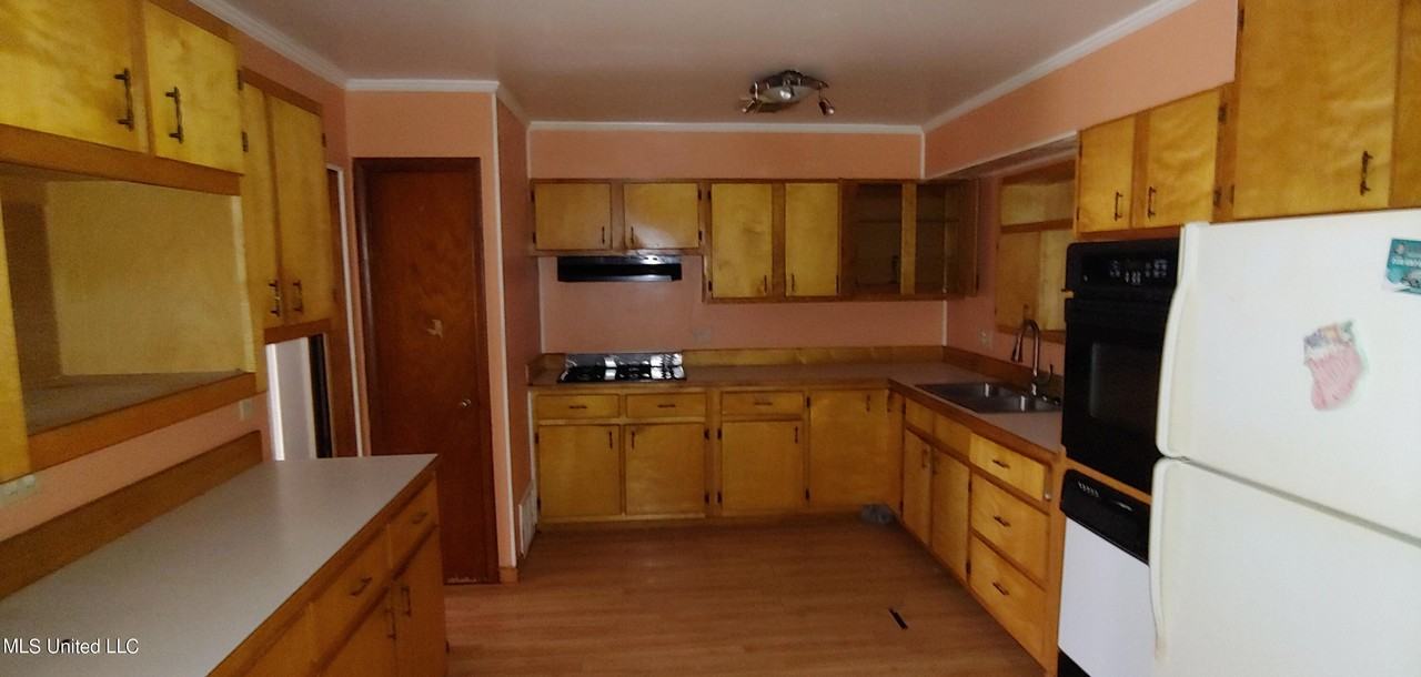 2215 Odonnell Blvd - Photo 4 of 12