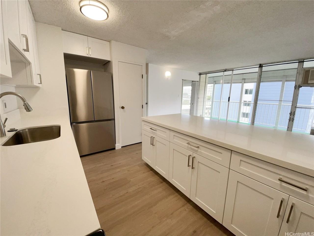 827 Kinau St #601D - Photo 4 of 17