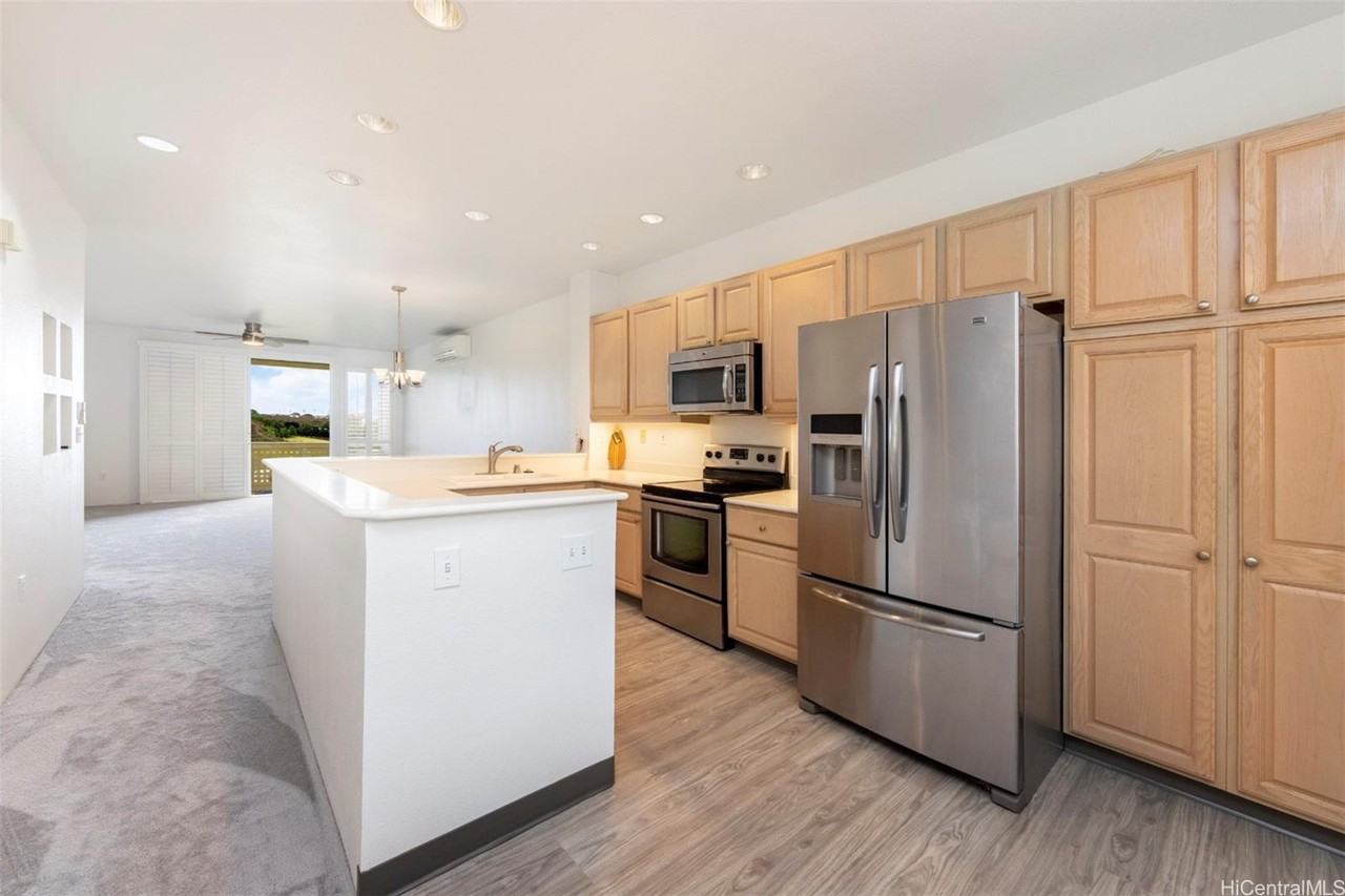 1317 Moanalualani Way Apt C #13C - Photo 3 of 17