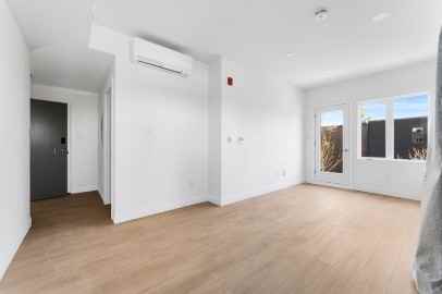 368 Tweedsmuir Avenue - Photo 3 of 7