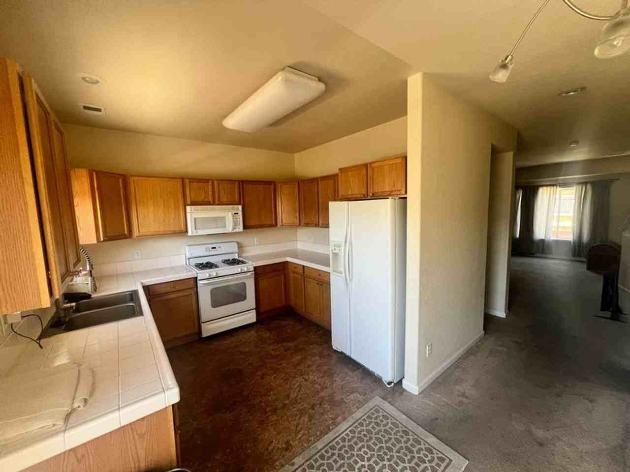 4659 Reno Rental Finders - 4659 Kathleen Denise Ln., Reno, NV 89503 - Photo 3 of 12