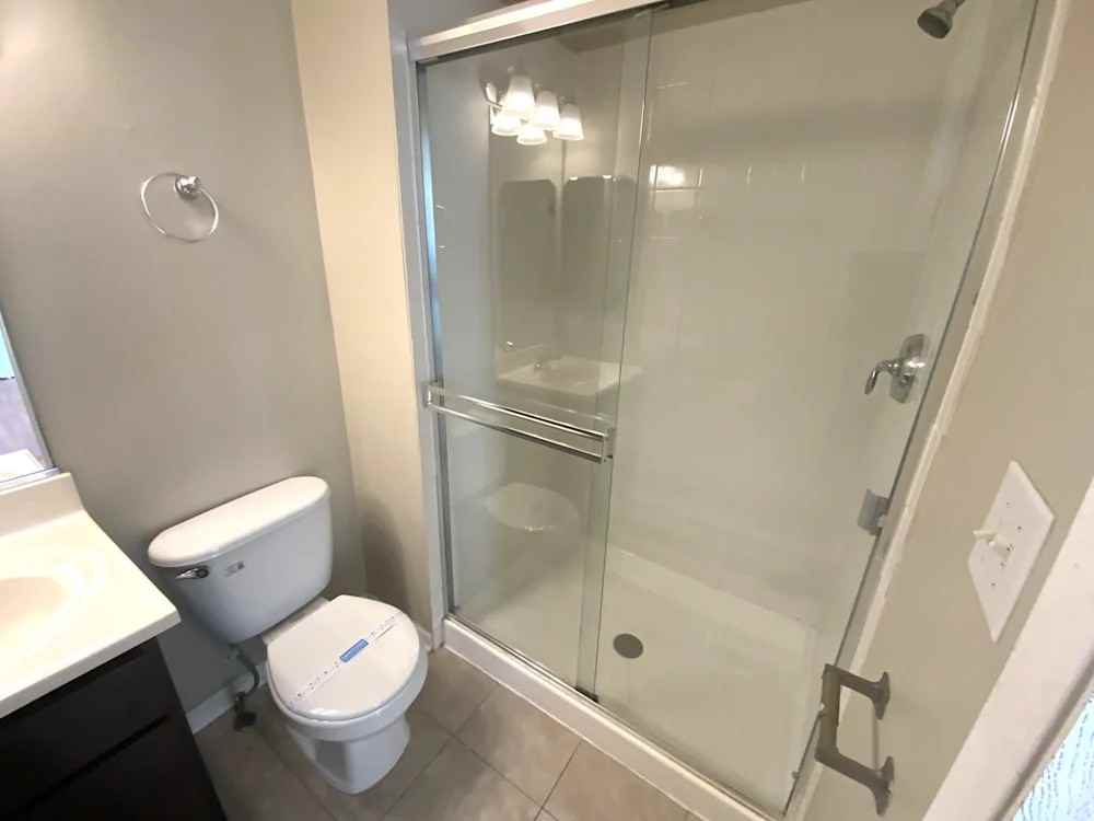 128 Longford Dr - Photo 4 of 16