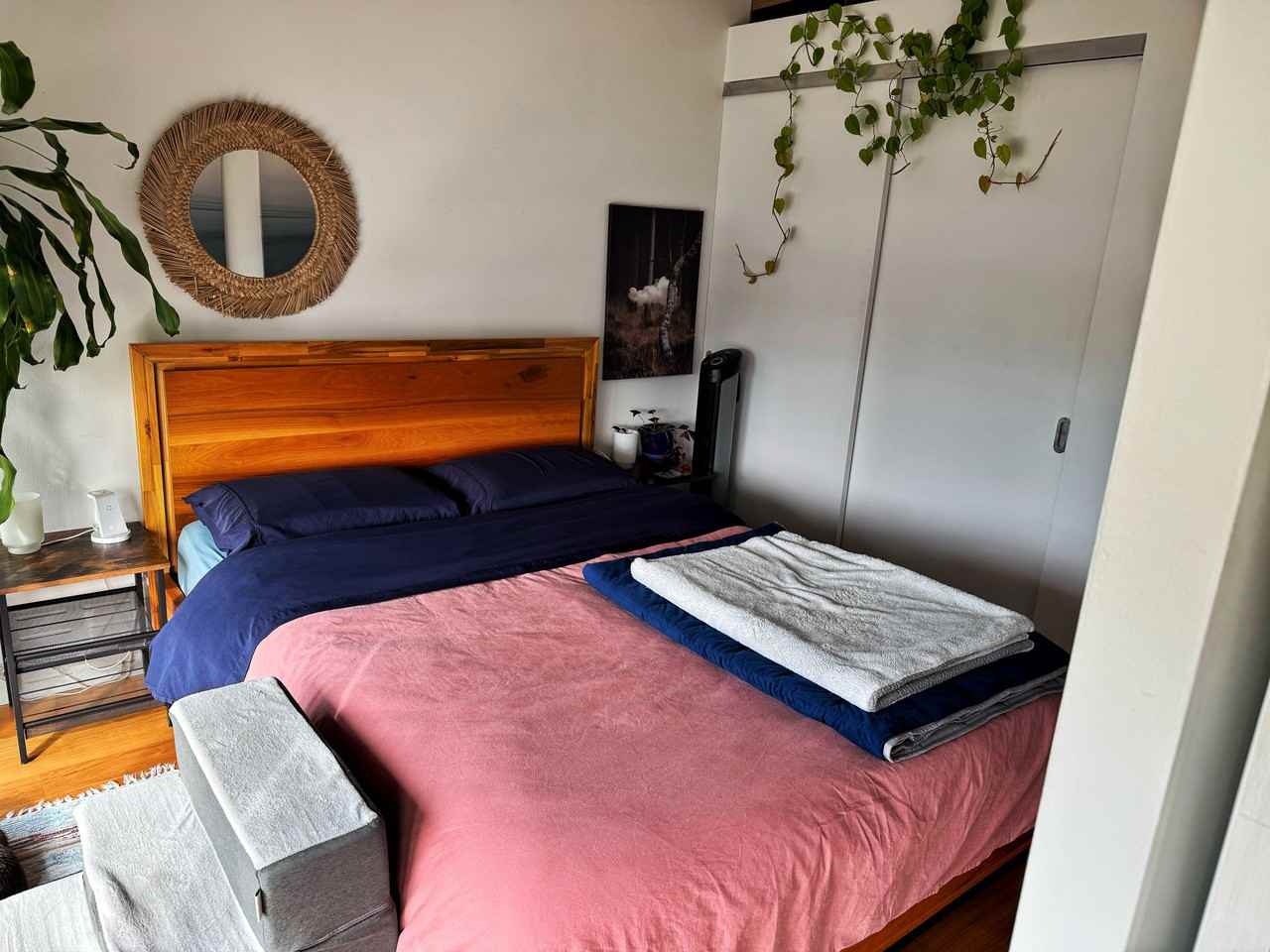 354 Gladstone Ave - Photo 5 of 7