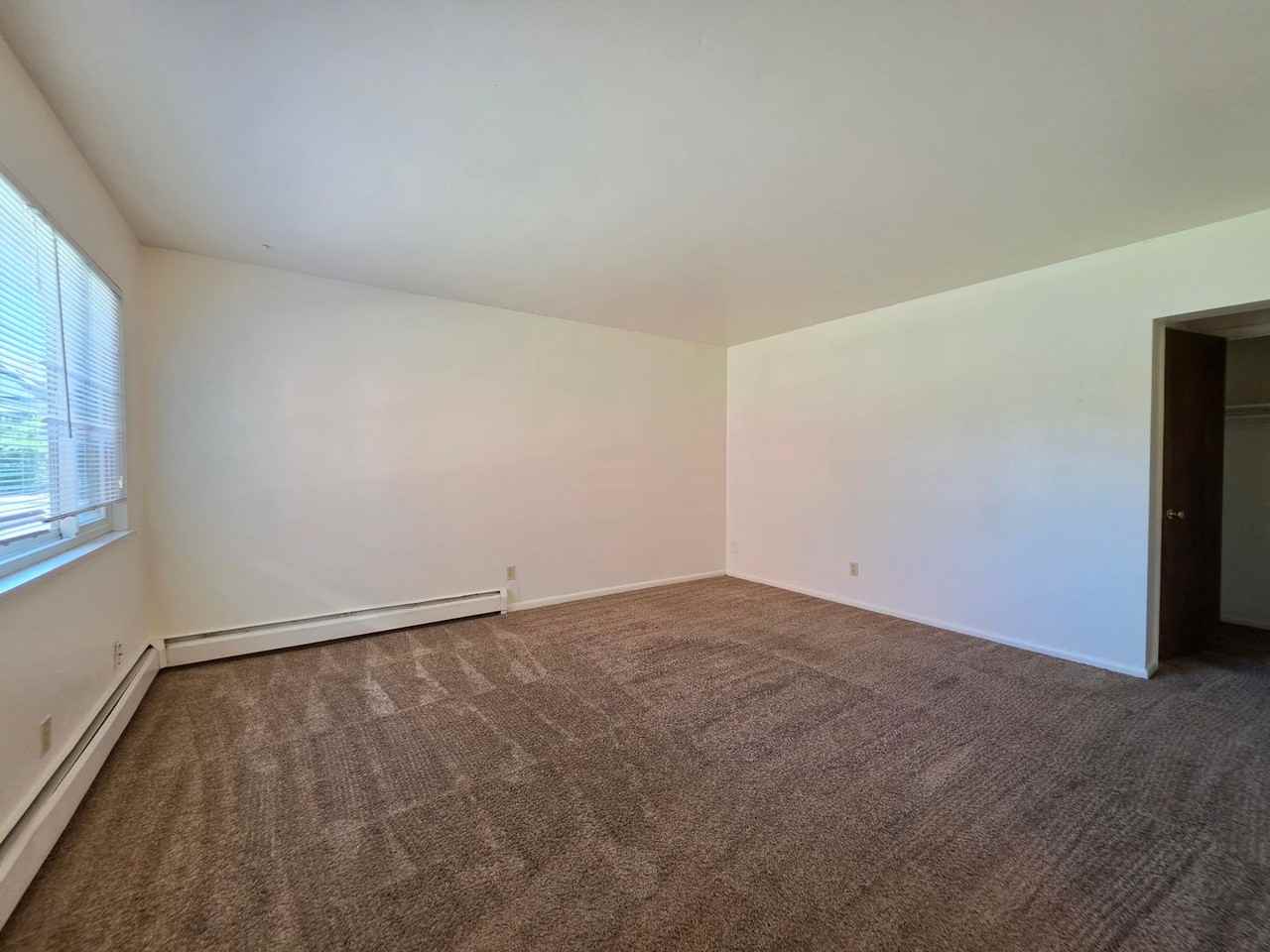 2845 Broadway Street - Photo 6 of 21