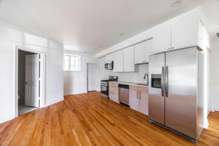 3107 N Harding Ave #2W - Photo 1 of 1