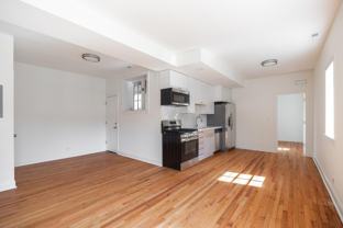 3107 N Harding Ave #2E - Photo 1 of 1