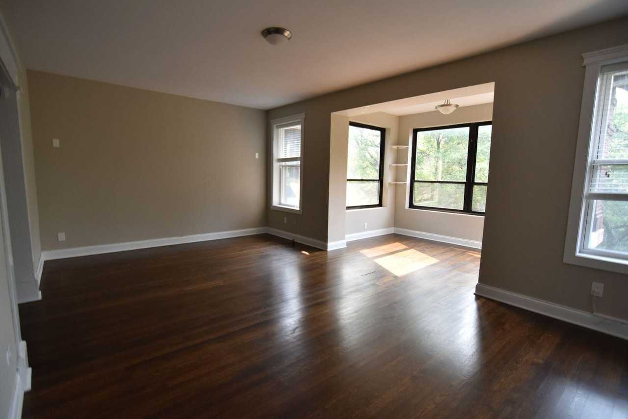 708 W Grace St #3 - Photo 5 of 23