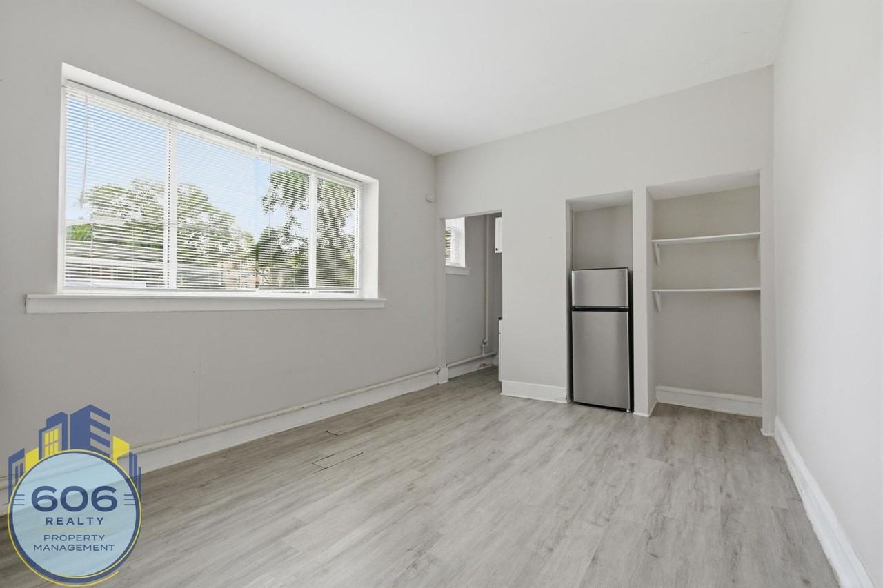 6912 N Ashland Blvd #402 - Photo 4 of 12