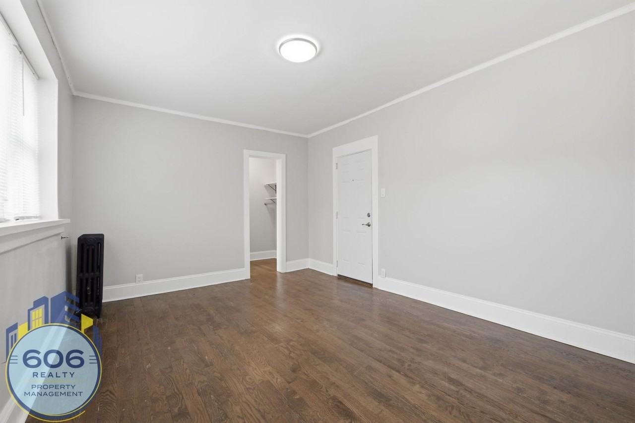 6912 N Ashland Blvd #402 - Photo 7 of 12