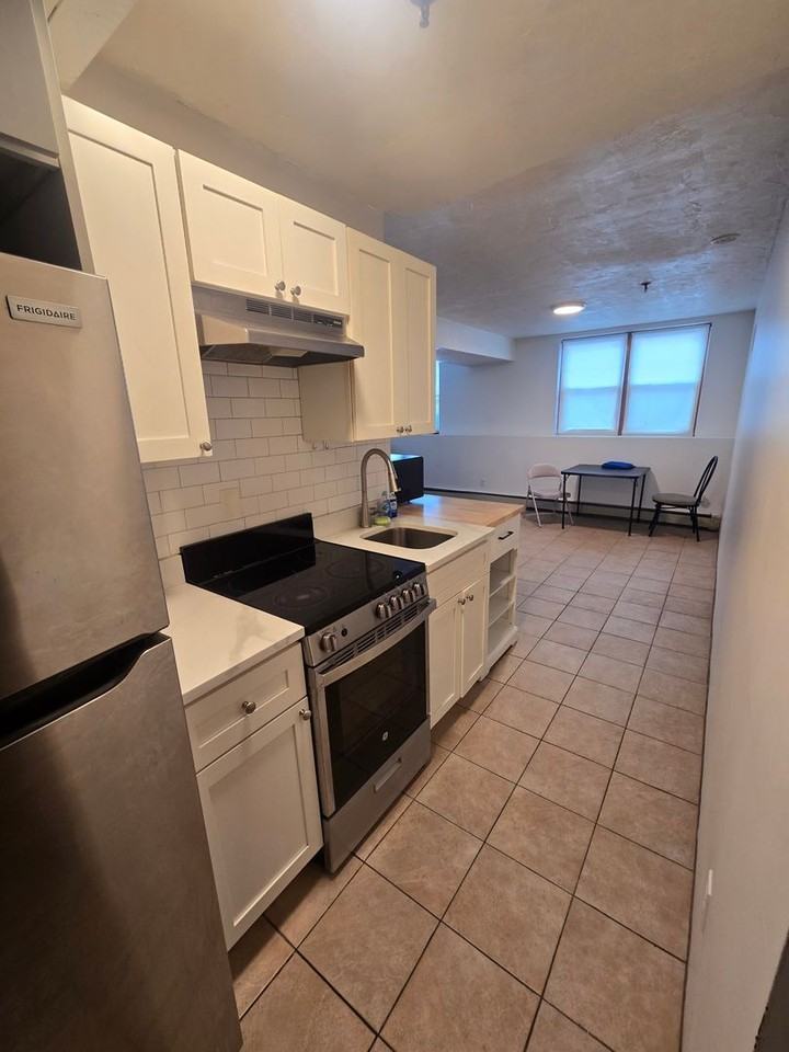 12 Gardner St - Photo 2 of 5