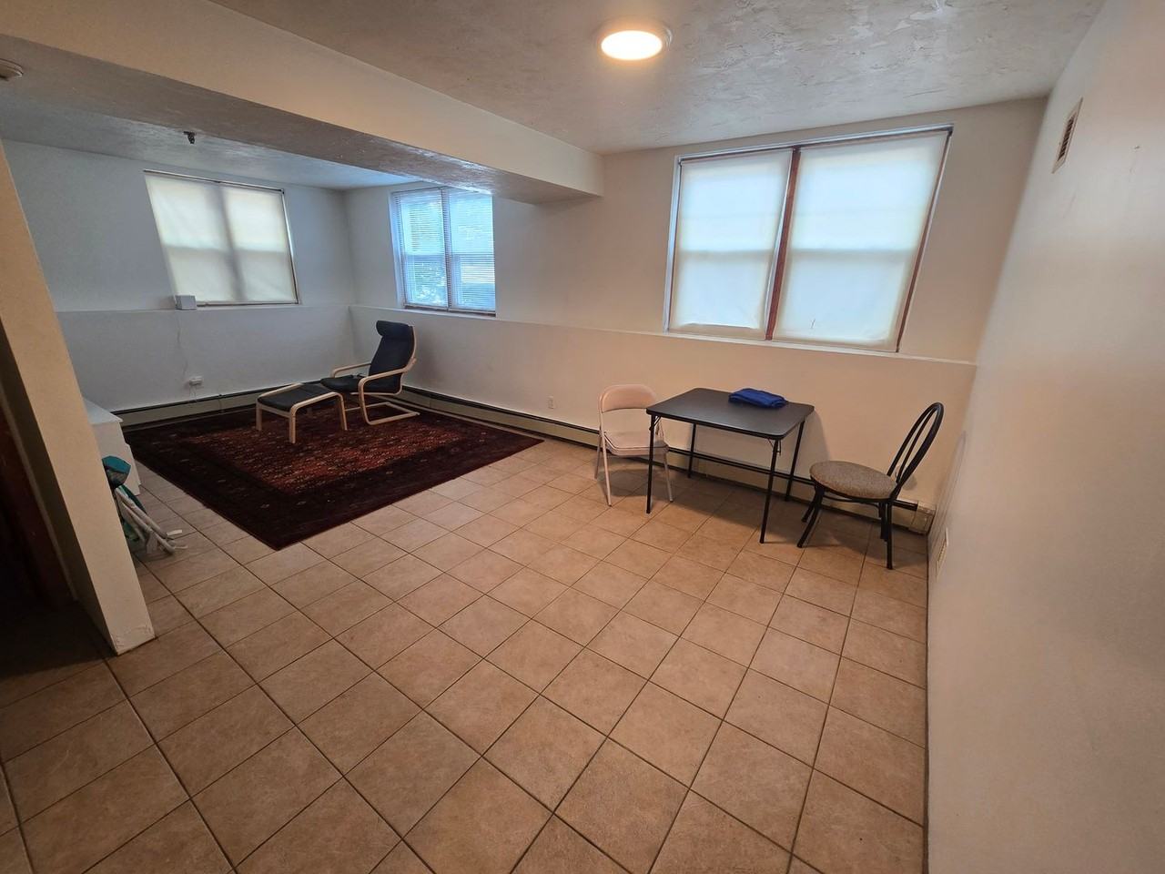 12 Gardner St - Photo 3 of 5