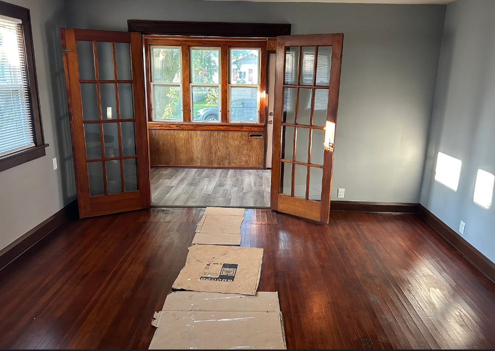 812 W 5th St - Photo 5 of 15