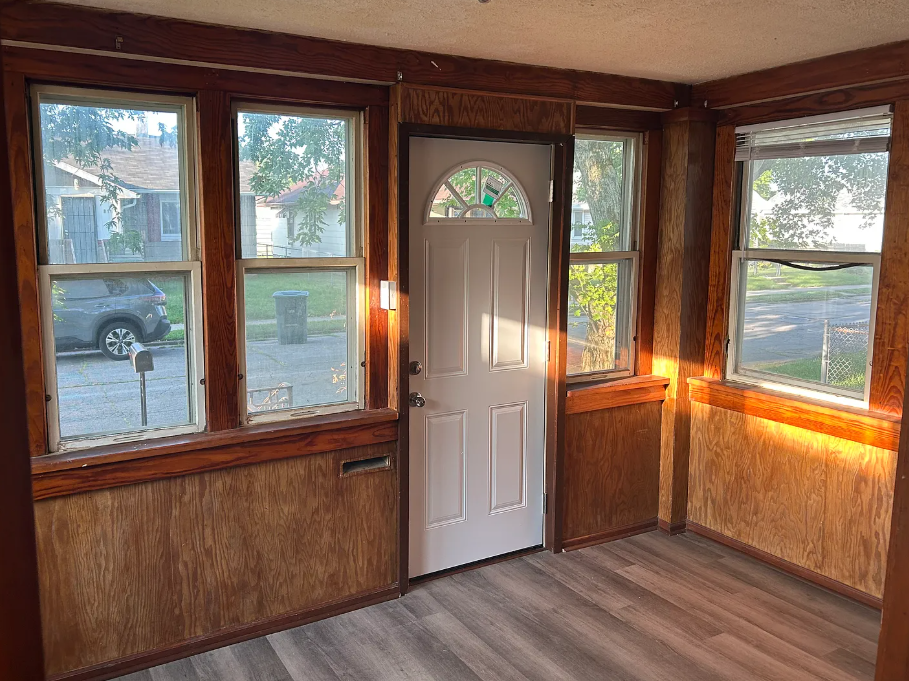 812 W 5th St - Photo 6 of 15
