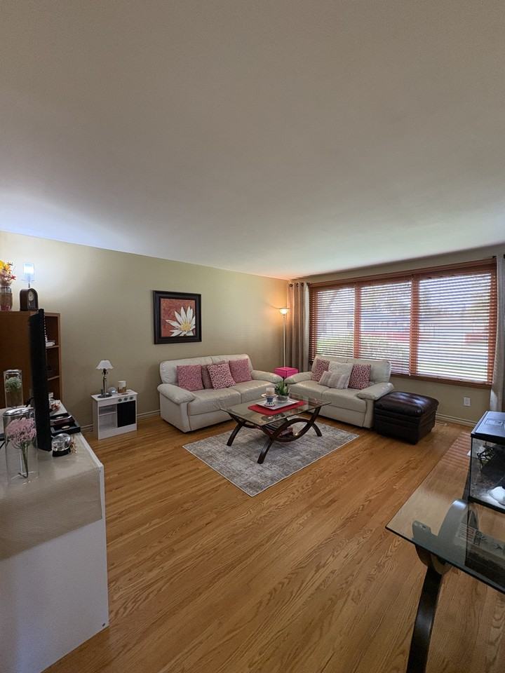 1100 Betournay St - Photo 3 of 20