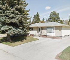 featured image of 1613 Grosvenor Ave