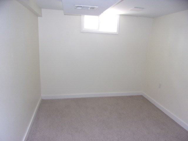 415 S Washington St - Photo 6 of 28