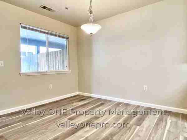 1160 E Monte Vista Ave - Photo 7 of 45