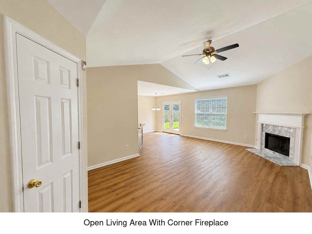1117 Yellow River Dr - Photo 3 of 26