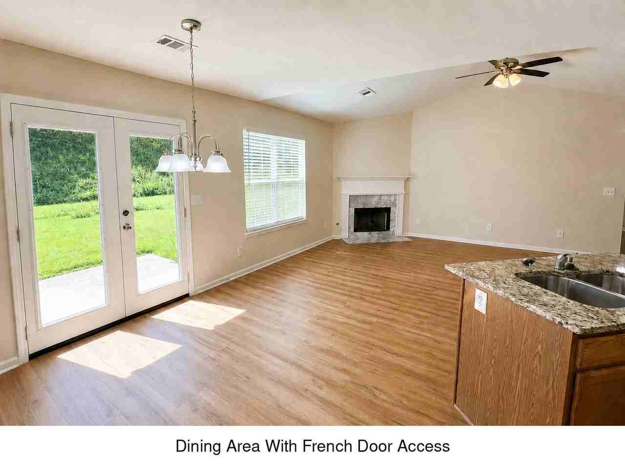 1117 Yellow River Dr - Photo 4 of 26