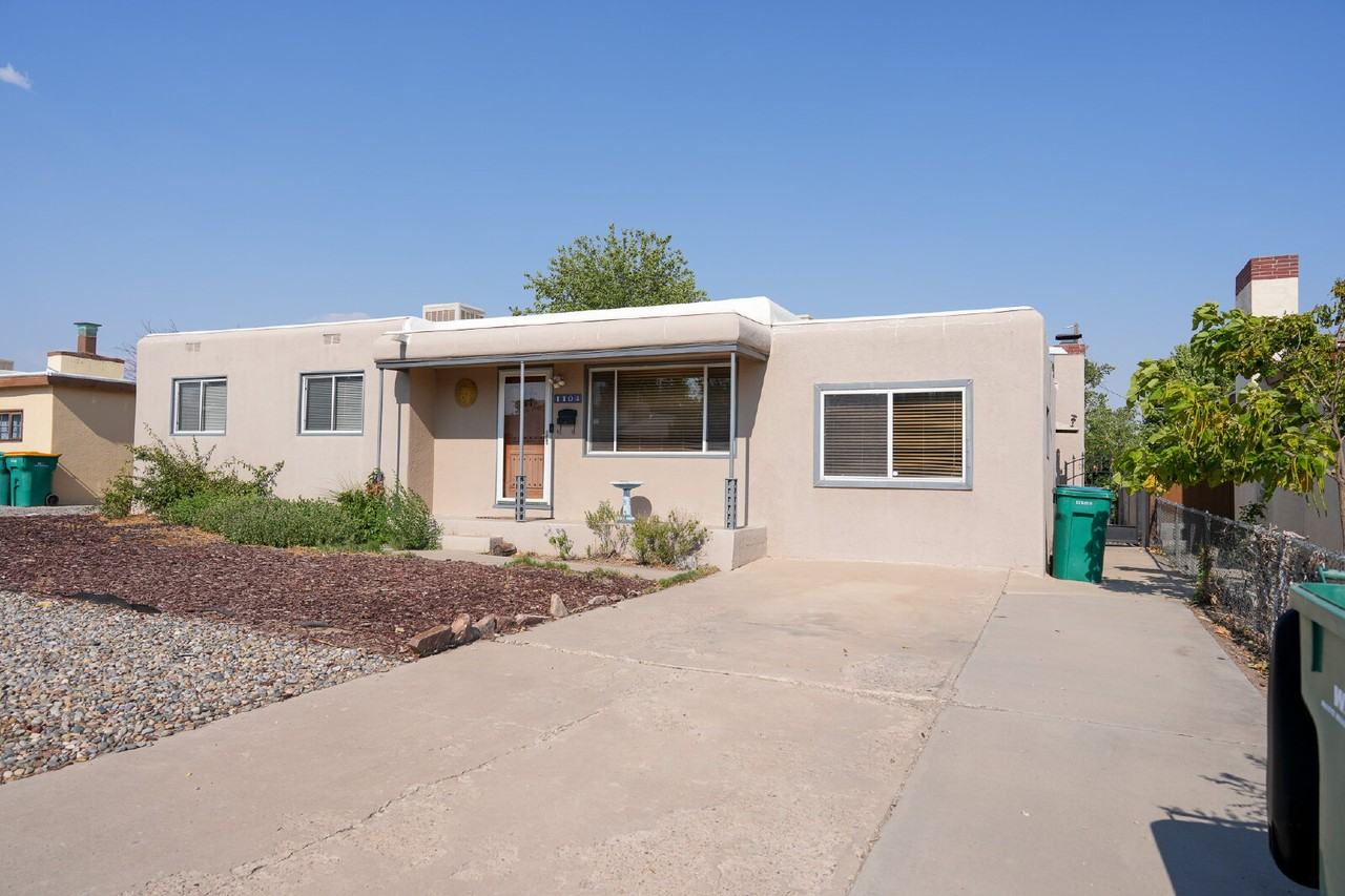 1104 N Buena Vista Ave - Photo 2 of 30