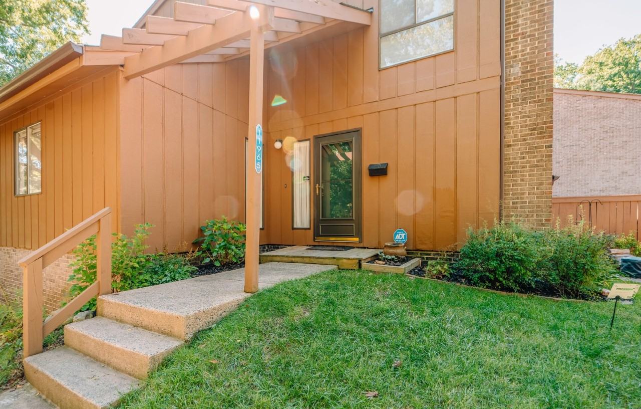 11965 Greywing Ct - Photo 3 of 50