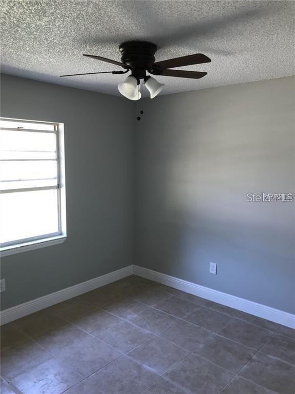 196 Rebecca Ln - Photo 4 of 7