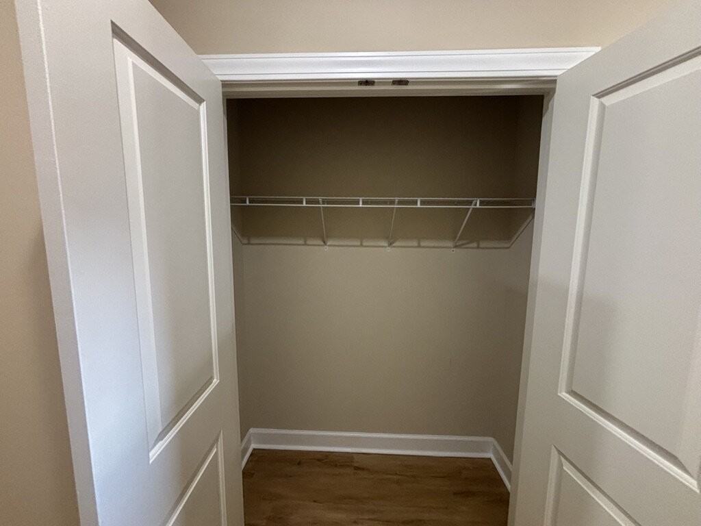 673 Cooper Sq - Photo 3 of 40