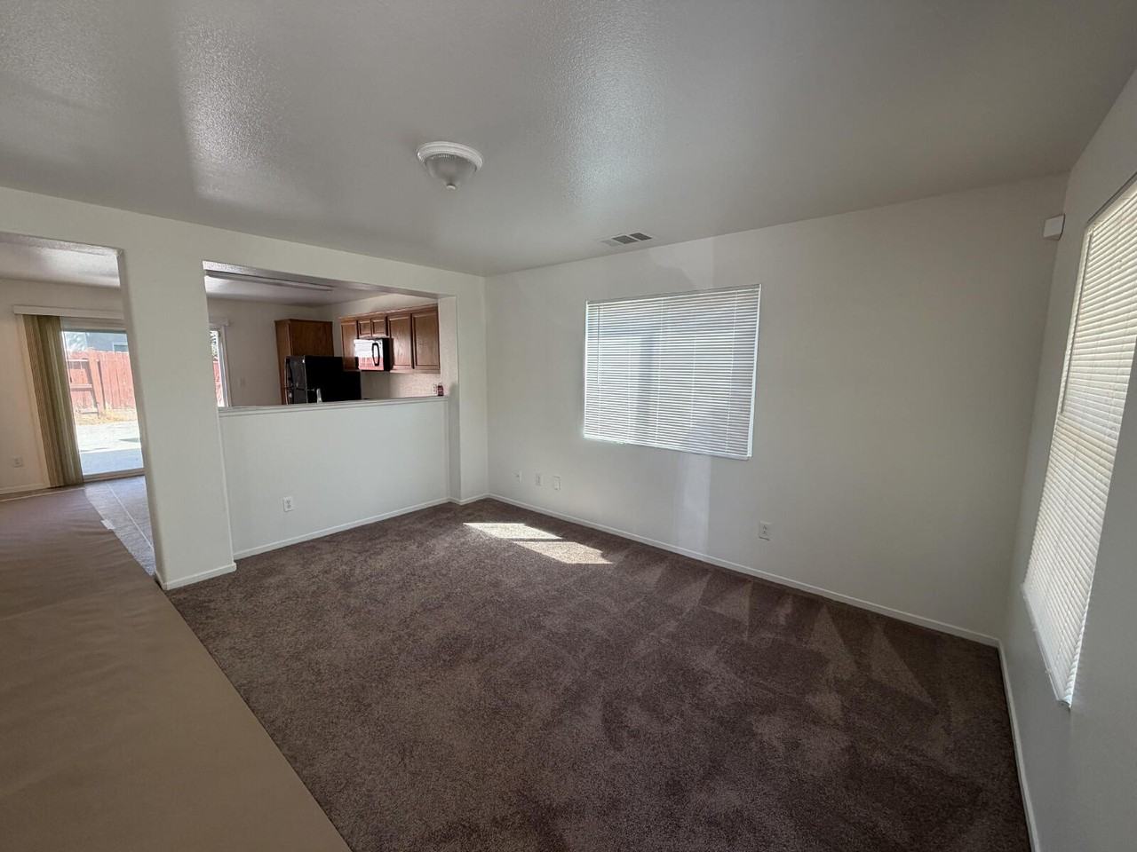 4370 Mathias Way - Photo 7 of 15