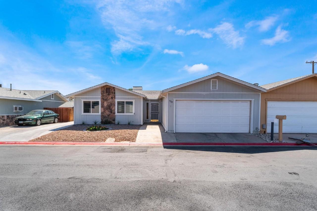 5929 Guadalimar Way - Photo 3 of 35