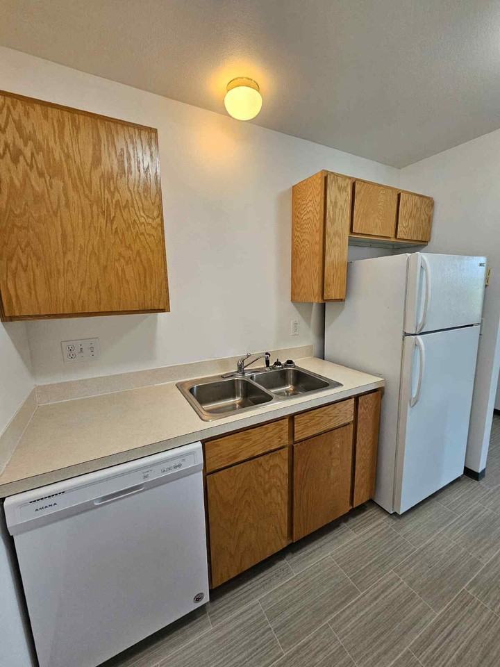 1710 White Ave #3 - Photo 7 of 16