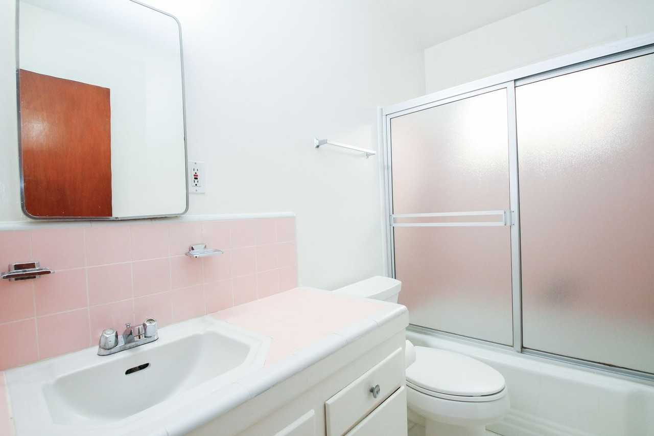 1033 S. Holt Ave. - Photo 5 of 25