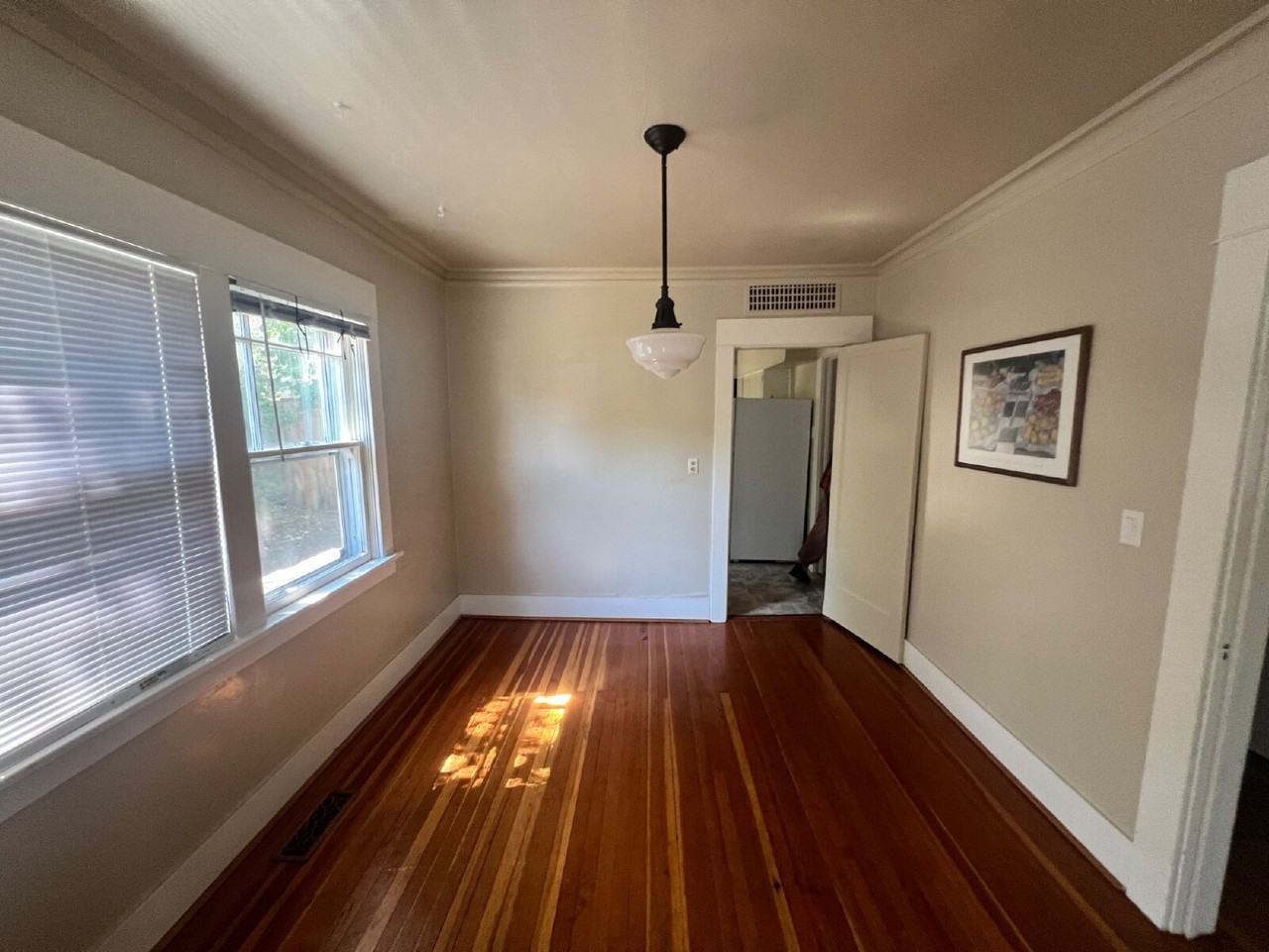 1862 Jefferson St - Photo 7 of 23