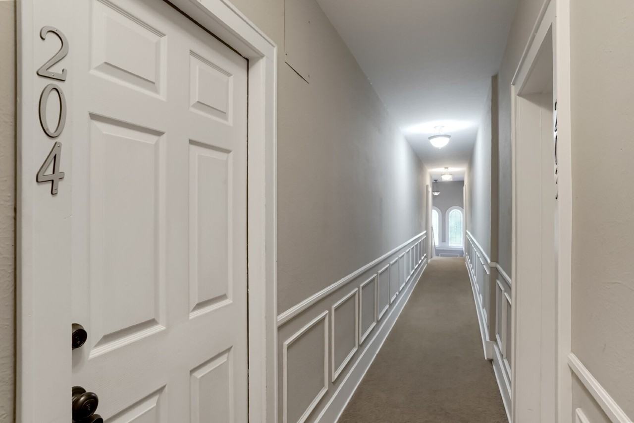 1640 N Downing St #204 - Photo 3 of 27