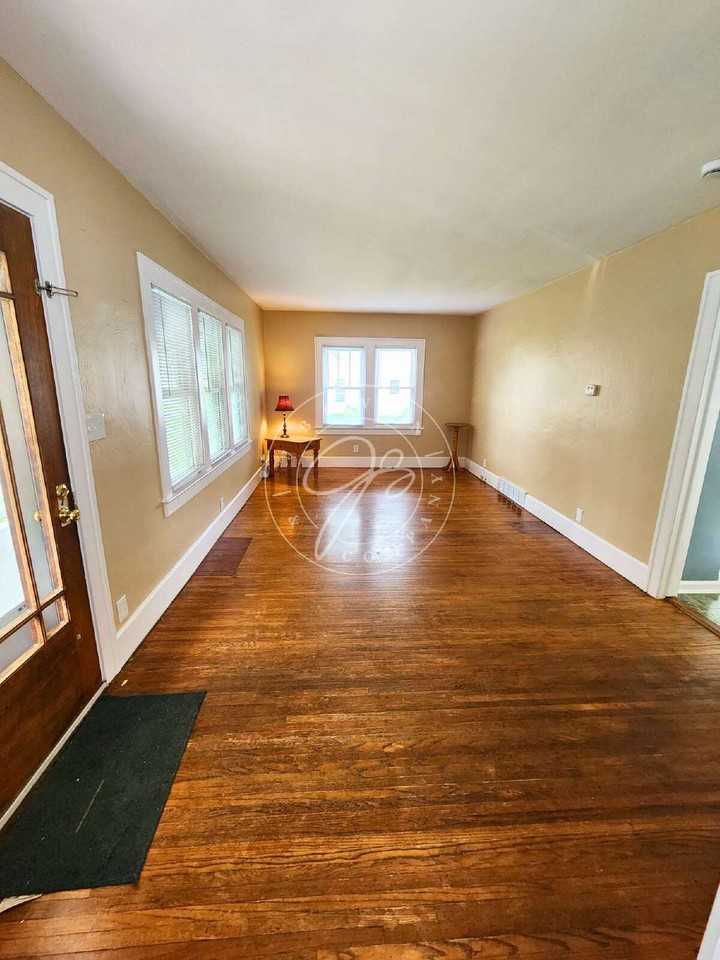 5036 Egger Rd - Photo 2 of 25