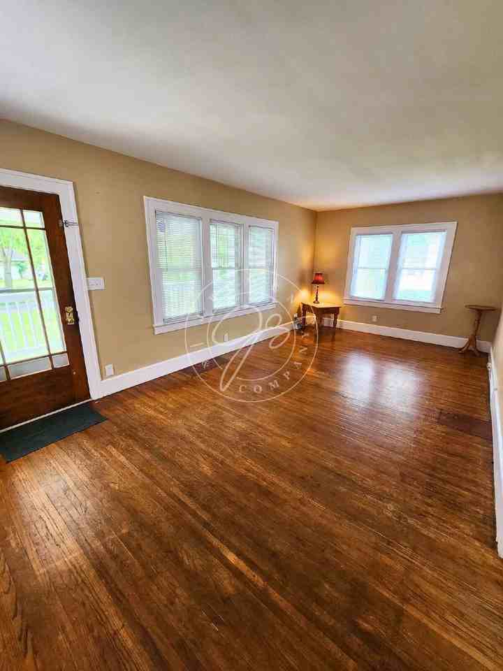 5036 Egger Rd - Photo 3 of 25