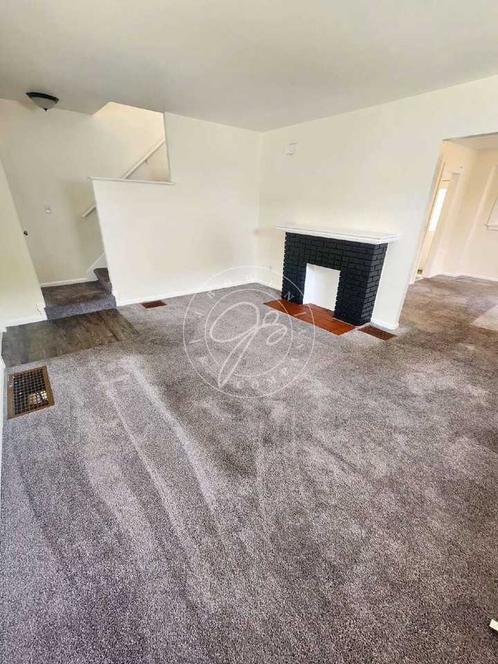 1455 Berdan Ave - Photo 2 of 22